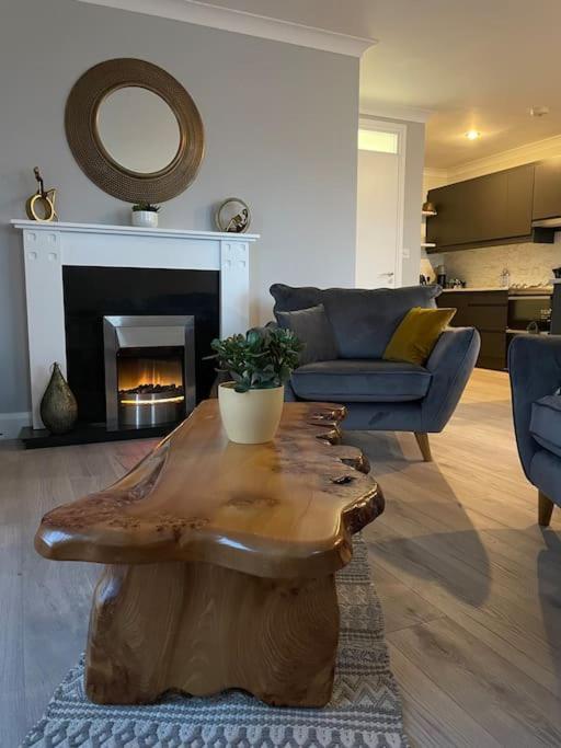 Entire Apartment , Centre Carrick on Shannon Exteriör bild